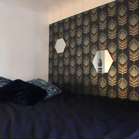 Bright And Comfortable Studio In Montmartre * París