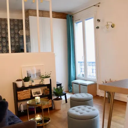Bright And Comfortable Studio In Montmartre * París